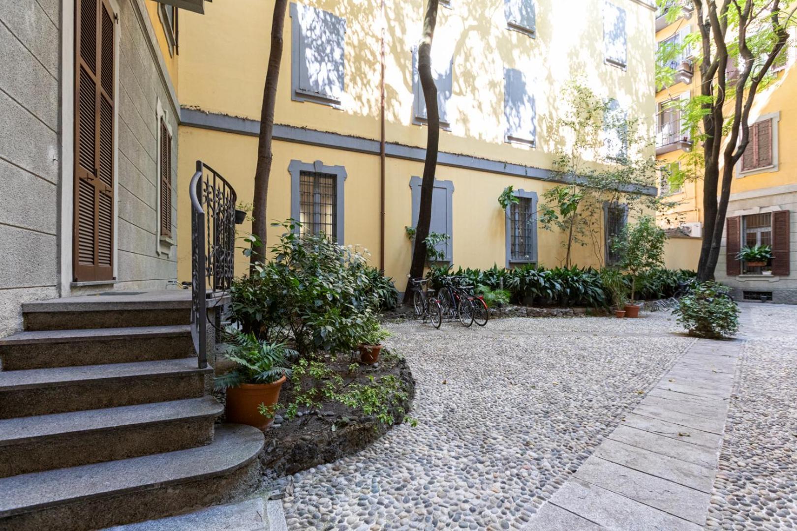 Centrale Suite With Balcony - Top Collection Milan Exterior photo